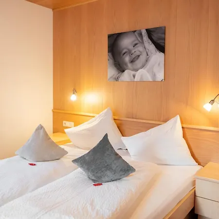 Hotel Das Lisann-3