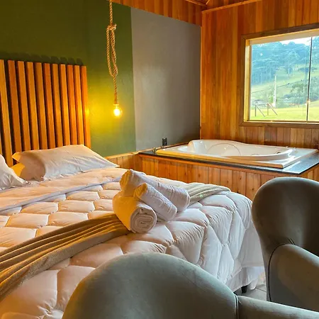 Pousada Rural Pavão - Suites e Chalés-2