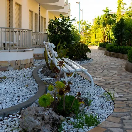 Hotel Garden-3
