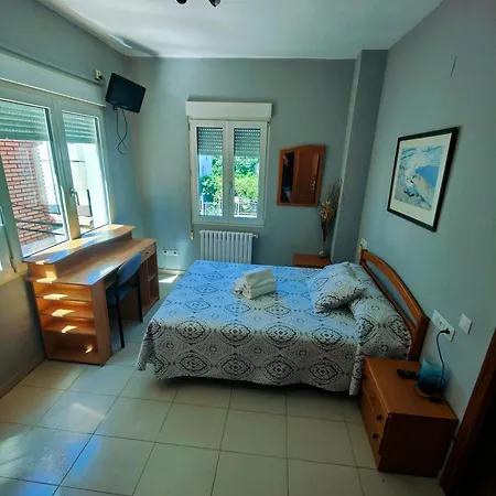 Hostal Monteclaro-3