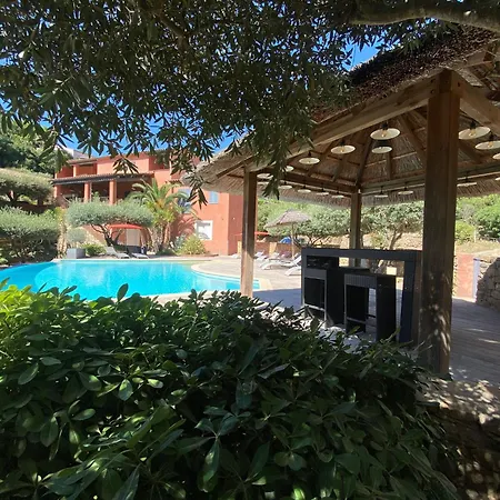 B&B La Maison Du Castellet-2