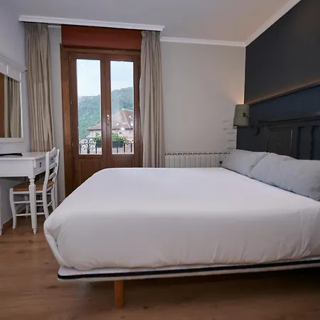 Hostal Lola-2
