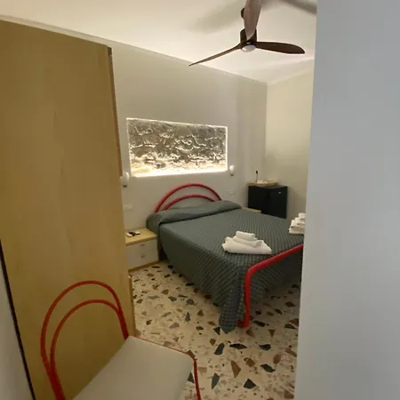 Cinquestelle Albergo del centro storico-3