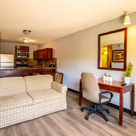 Red Lion Inn & Suites Vancouver-3