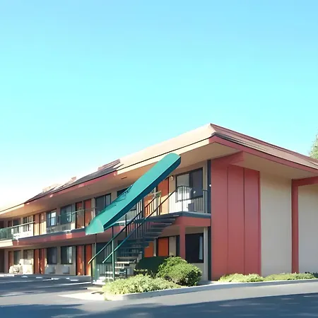 Days Inn By Wyndham Gilroy-2