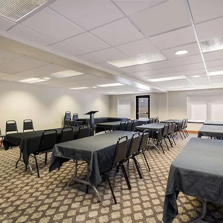 Clarion Pointe Charleston - West Ashley-2