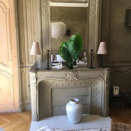 Une Nuit Au Château-2