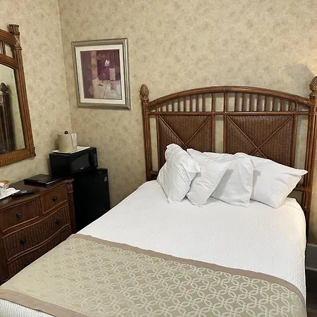 Island House Historic Vacation Rentals-2