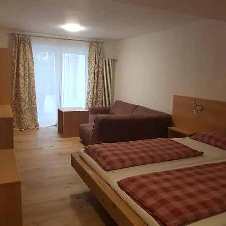 Naturhotel Holzwurm-3