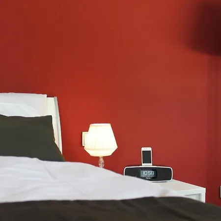 Motel 501-2