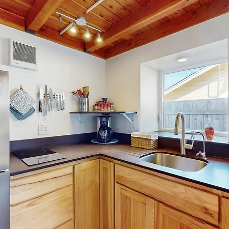 Sequoia Cottage-3