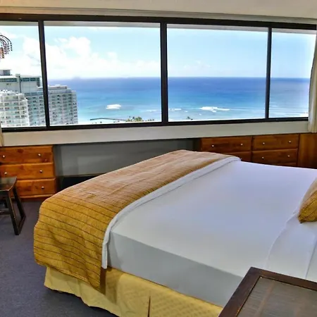 Marina Tower Waikiki-2