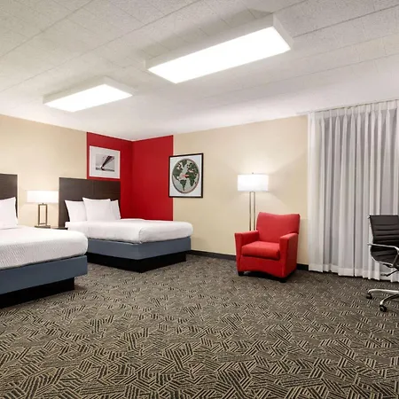 Ramada By Wyndham Alpena-2