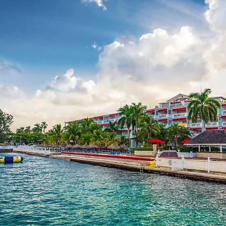Grand Decameron Montego Beach, A Trademark All-Inclusive Resort-3