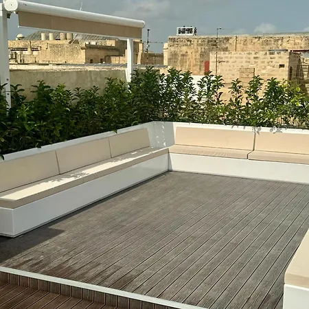 Paulos Valletta-3