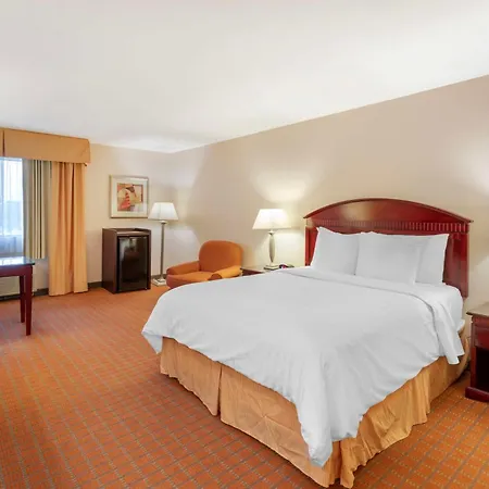 Best Western Plus West Covina Inn-3