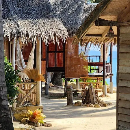 Castaway Beach Bungalows-2