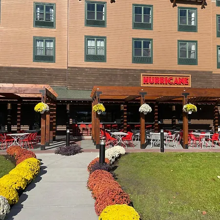 Great Escape Lodge & Indoor Waterpark-3