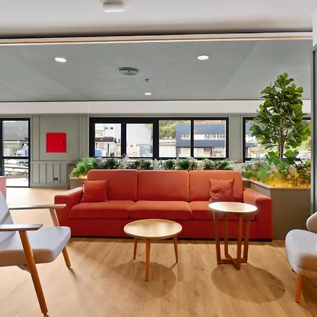 B&B HOTELS Donostia San Sebastián Aeropuerto-2