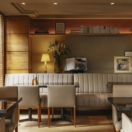 Hotel Villa Real, A Member Of Preferred Hotels & Resorts-3