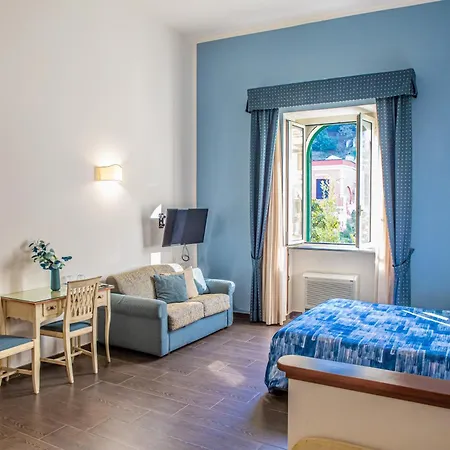 La Rada B&B-3