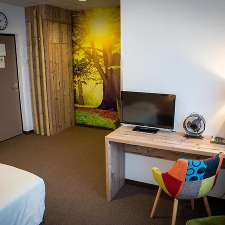 Forest Hotel-2