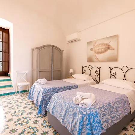 Hotel Torre Dei Borboni-3