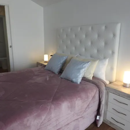 Sandra Rooms-2