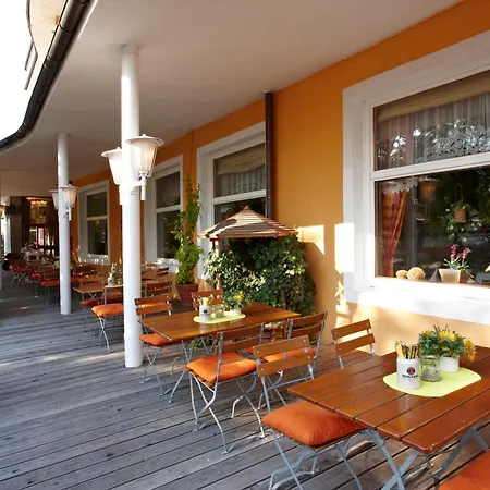 Hotel Vier Jahreszeiten-3