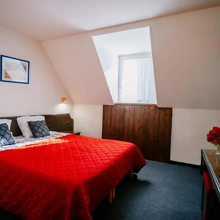 Hôtel Le Montaigu-2