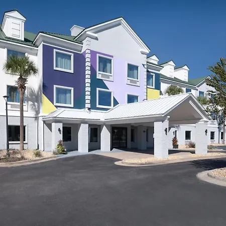 Spark By Hilton Destin-3