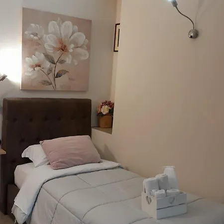 Rainbow Sweet Rooms-2