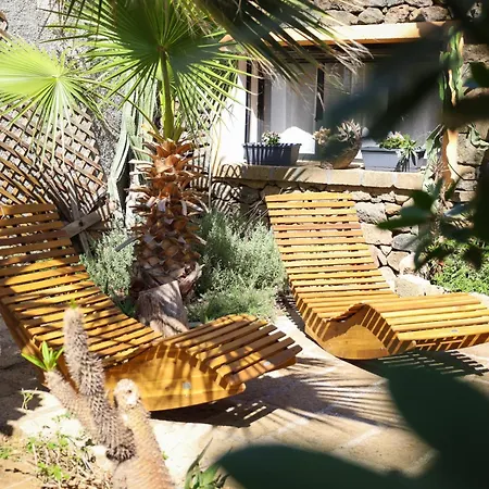 Cactus b&b Le casette di Marilena-3