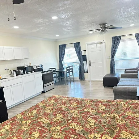 Sunshine Inn & Suites Venice, Florida-2