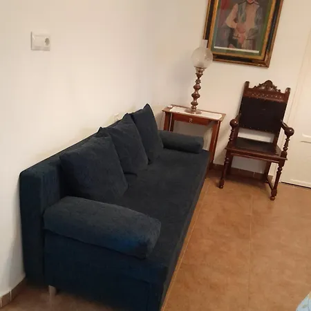 Antonio Guesthouse Alicante-3