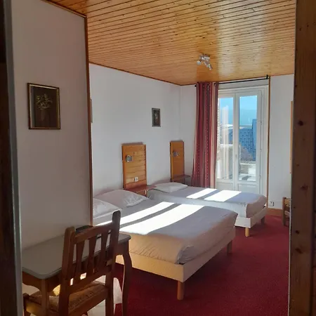 Hotel Du Centre-3