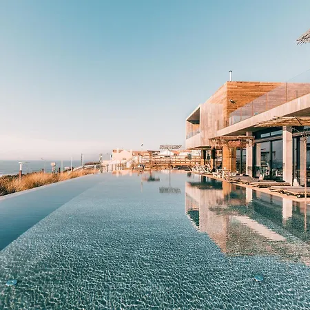 Noah Surf House Portugal-2