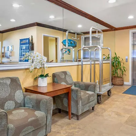 Best Western Harbour Inn & Suites Huntington - Sunset Beach-2