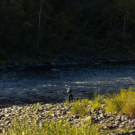 Best Western Lodge At River'S Edge-3