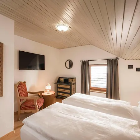 Hotel Cavallino D'Oro Bed&Breakfast-2