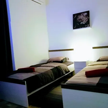 Zpula Center Studio Apartments-3