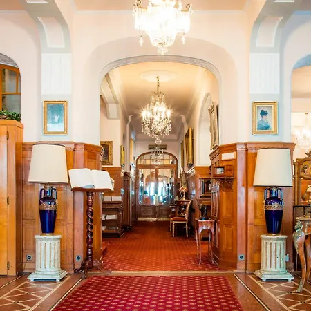 Hotel Victoria Glion-3
