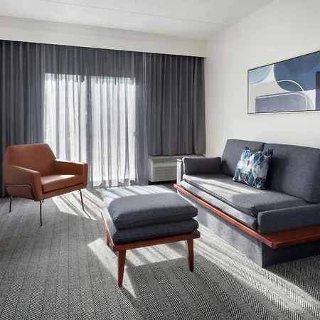 Courtyard By Marriott Silver Spring North/White Oak-3