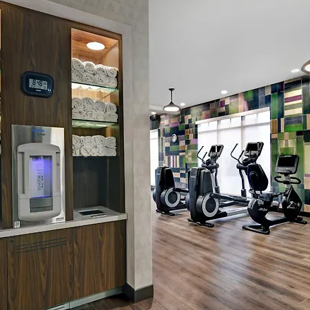 Courtyard By Marriott Manhattan Aggieville-3