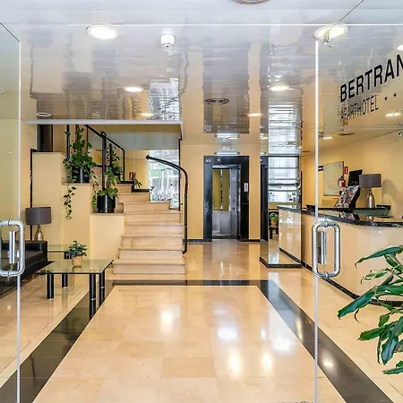 Aparthotel Bertran-2
