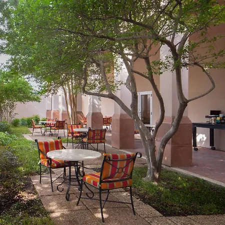 Dallas Marriott Suites Medical/Market Center-3