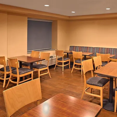 Towneplace Suites By Marriott Albany Downtown/Medical Center-2