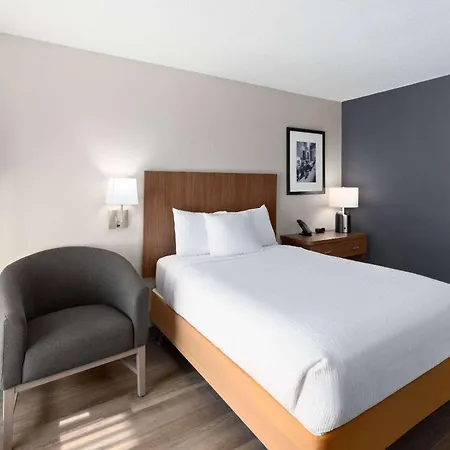 Baymont By Wyndham Nashville Airport-3