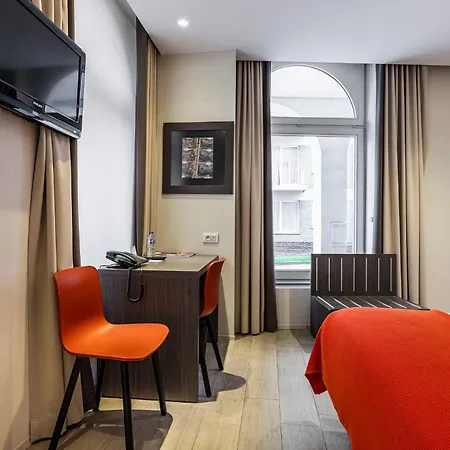 Square Hotel-2