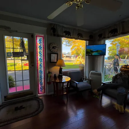 American Boutique Inn - Lakeview-2